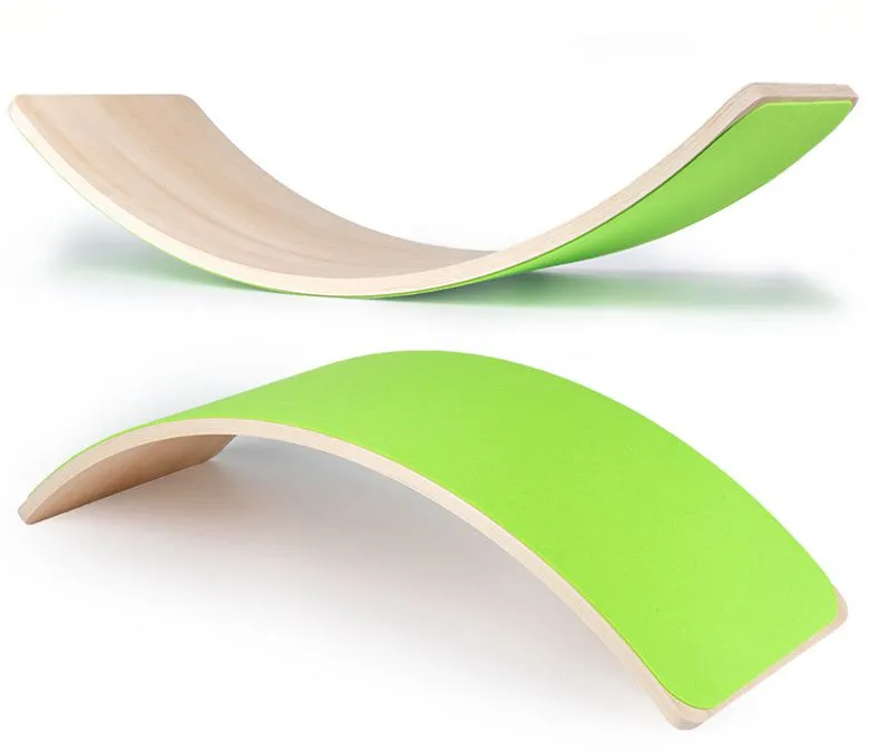 Drewniana zakrzywiona deska