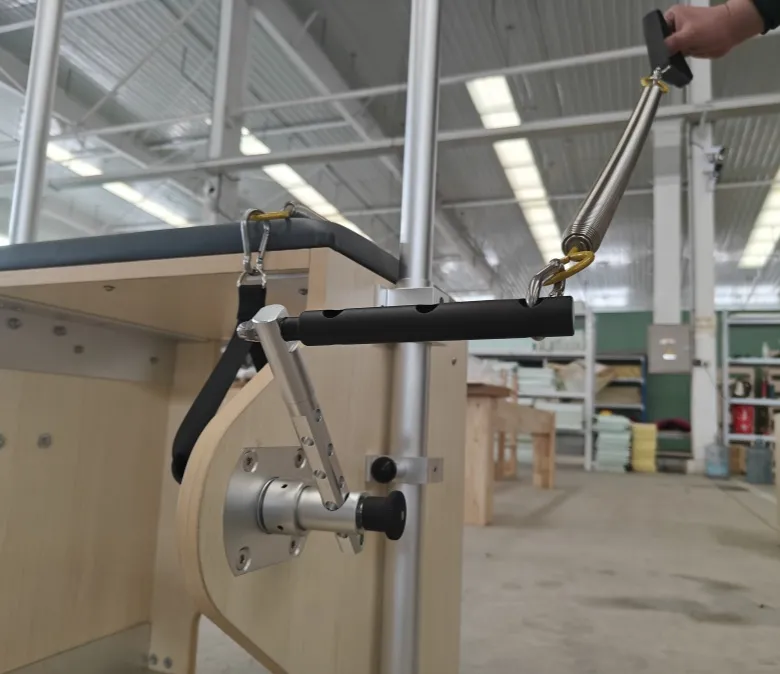 Maszyna do krzeseł do pilatesu z drewna