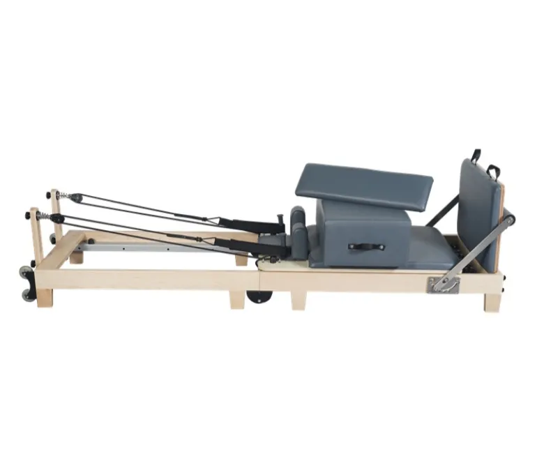 Składana maszyna do ćwiczeń Pilates z drewnianymi nogami
