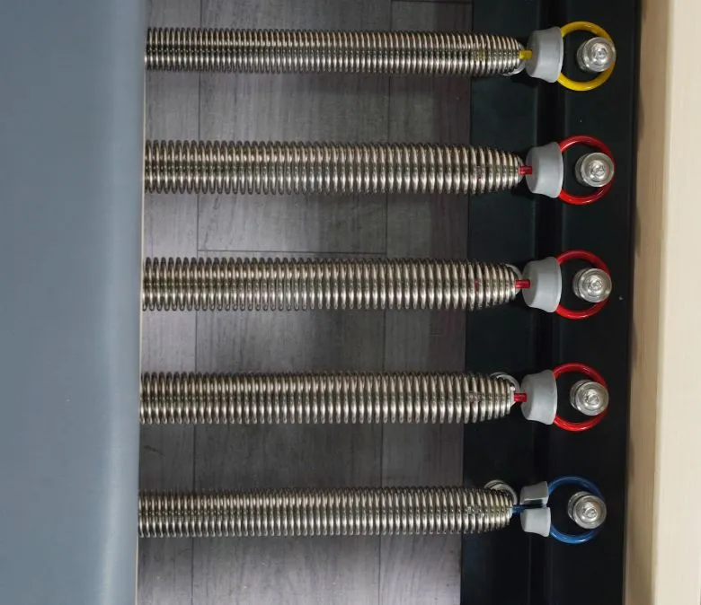 Składana maszyna do ćwiczeń Pilates z drewnianymi nogami