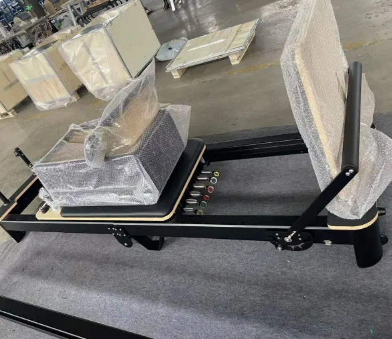 Sprzedam biały aluminiowy składany reformator do pilatesu