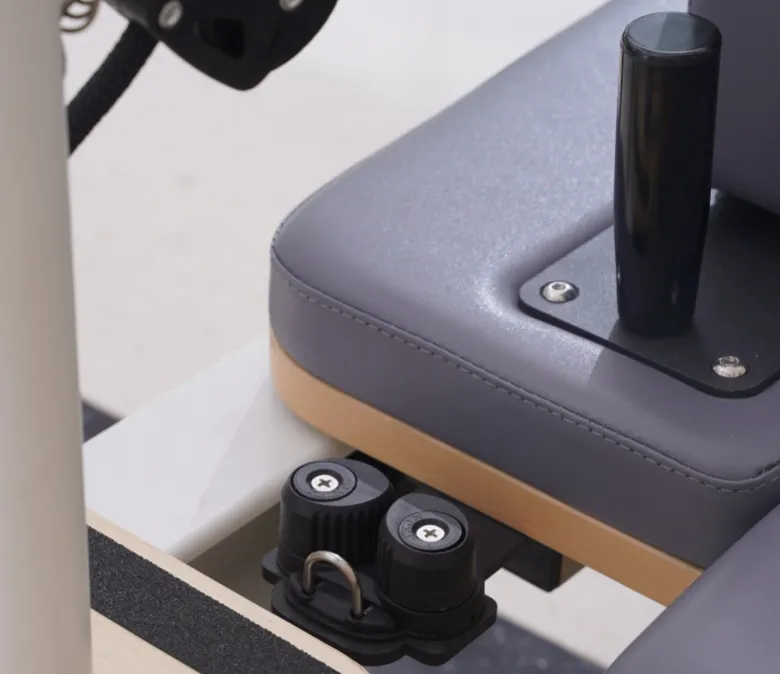 Studio Reformator do pilatesu ze stopu aluminium z wieżą