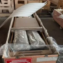 Dostarczamy opakowania sklejkowe, kartonowe, oferujemy również palety. Opakowanie i wysyłka mogą być dostosowane do Twoich konkretnych potrzeb.